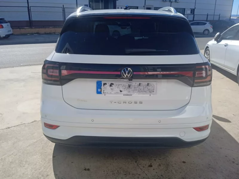 VOLKSWAGEN T-CROSS Gasolina 2023 km 0 Jaén