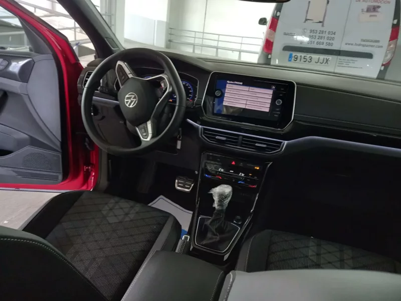 VOLKSWAGEN T-CROSS Gasolina 2024 km 0 Jaén