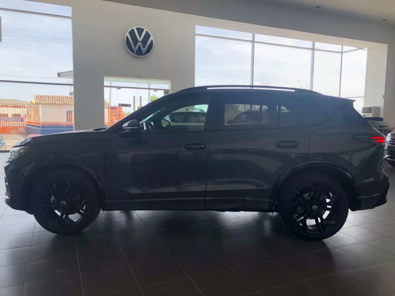 VOLKSWAGEN TIGUAN Gasolina 2928 km 0 Jaén