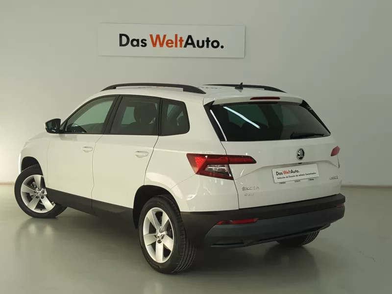 SKODA KAROQ Gasolina 2021 segunda-mano Jaén