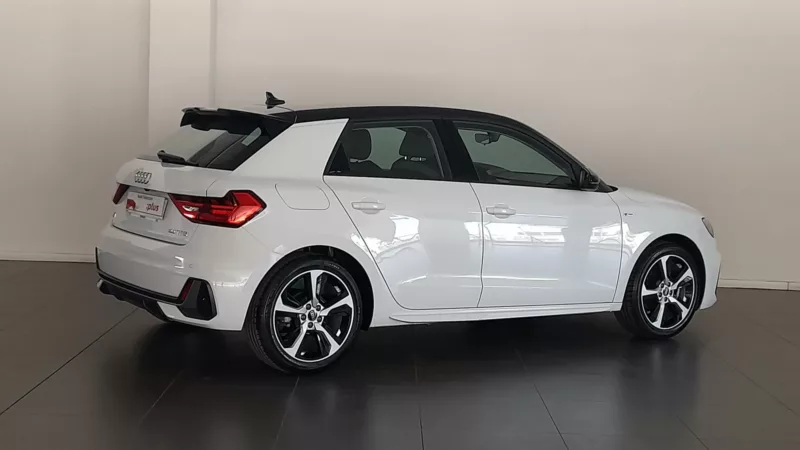 AUDI A1 Gasolina 2021 segunda-mano Jaén