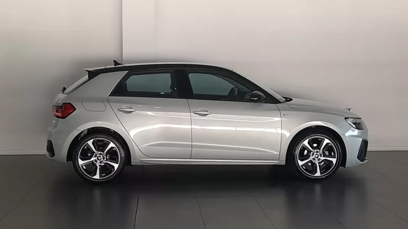 AUDI A1 SPORTBACK Gasolina 2023 segunda-mano Jaén