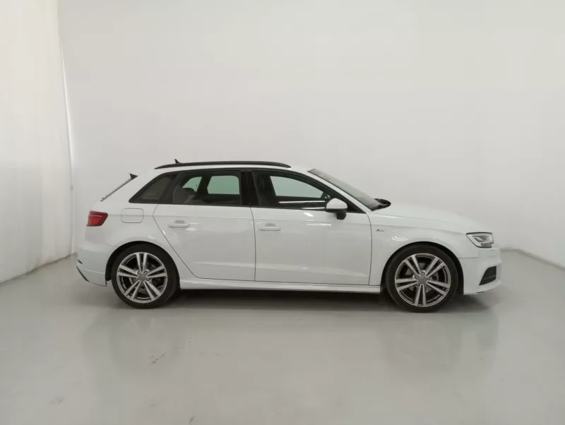 AUDI A3 SPORTBACK Gasolina 2020 segunda-mano Jaén