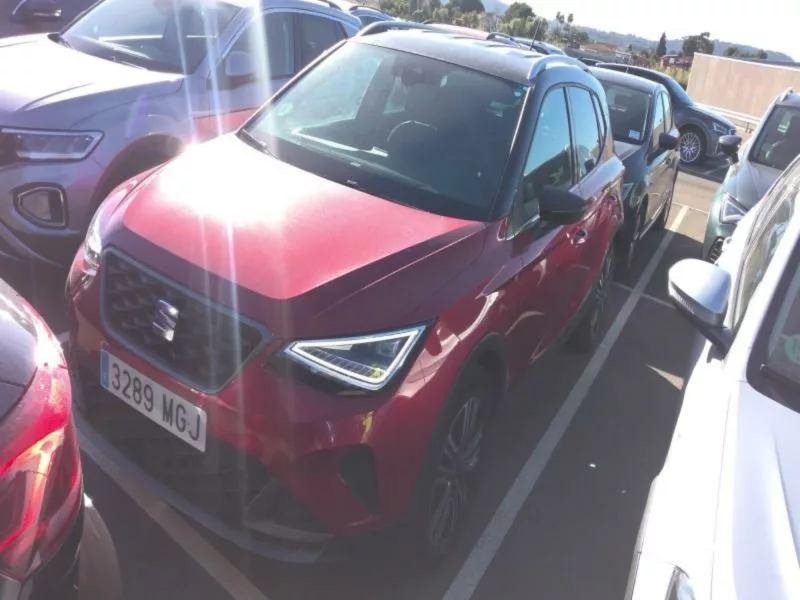 SEAT ARONA Gasolina 2023 segunda-mano Jaén