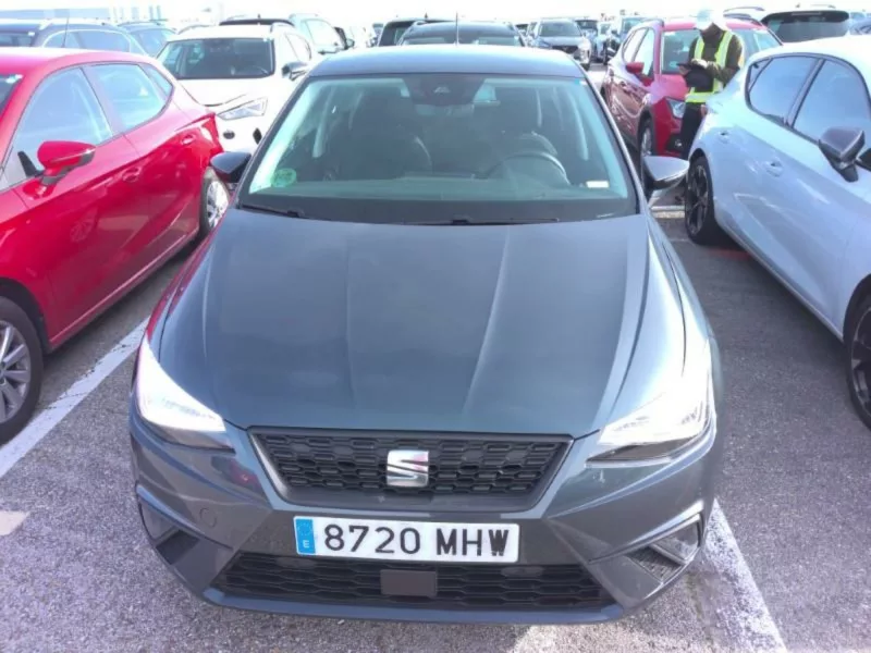 SEAT IBIZA Gasolina 2023 segunda-mano Jaén