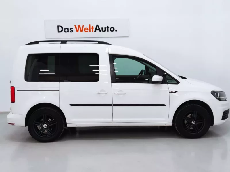 VOLKSWAGEN CADDY Diesel 2017 km 0 Jaén