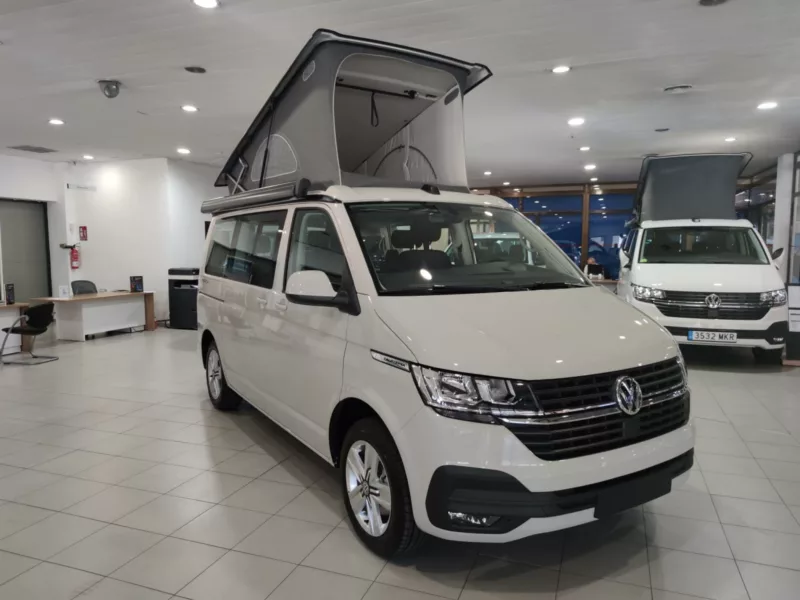 VOLKSWAGEN California Beach Tour Diesel nuevo entrega inmediata Jaén