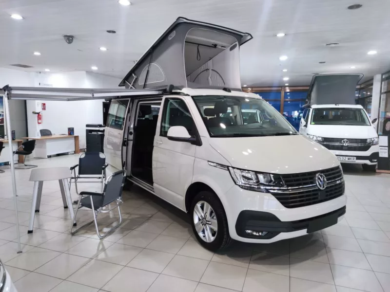 VOLKSWAGEN California Beach Tour Diesel nuevo entrega inmediata Jaén