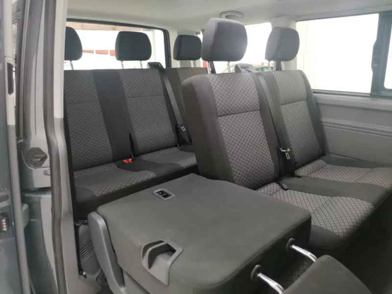 VOLKSWAGEN CARAVELLE Diesel 2023 km 0 Jaén