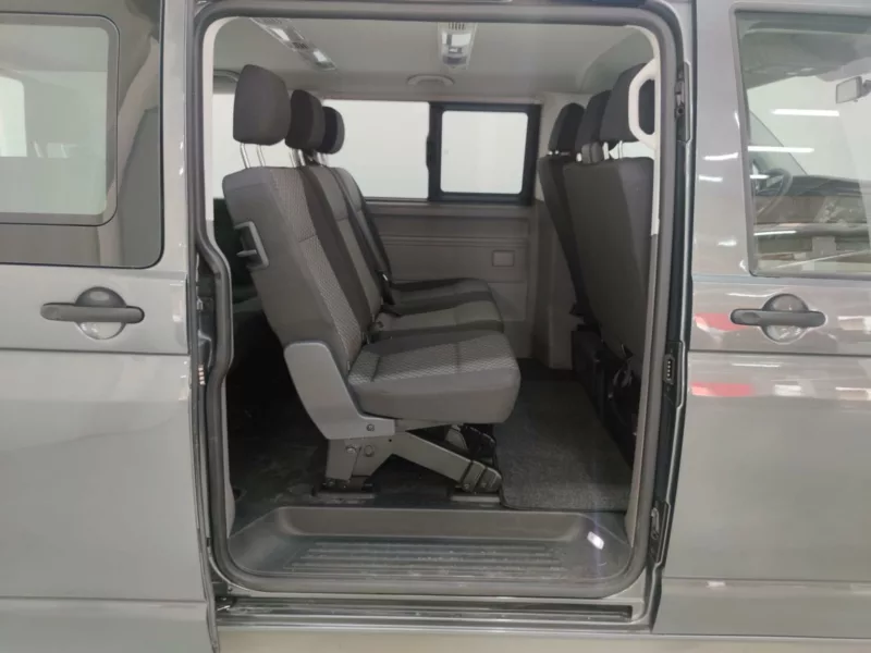 VOLKSWAGEN CARAVELLE Diesel 2023 km 0 Jaén