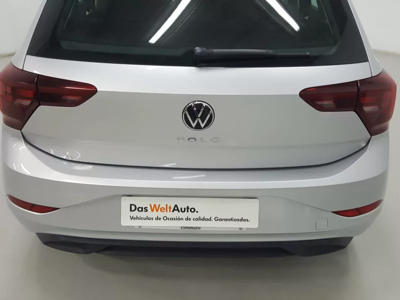 VOLKSWAGEN POLO Gasolina 2023 segunda-mano Jaén