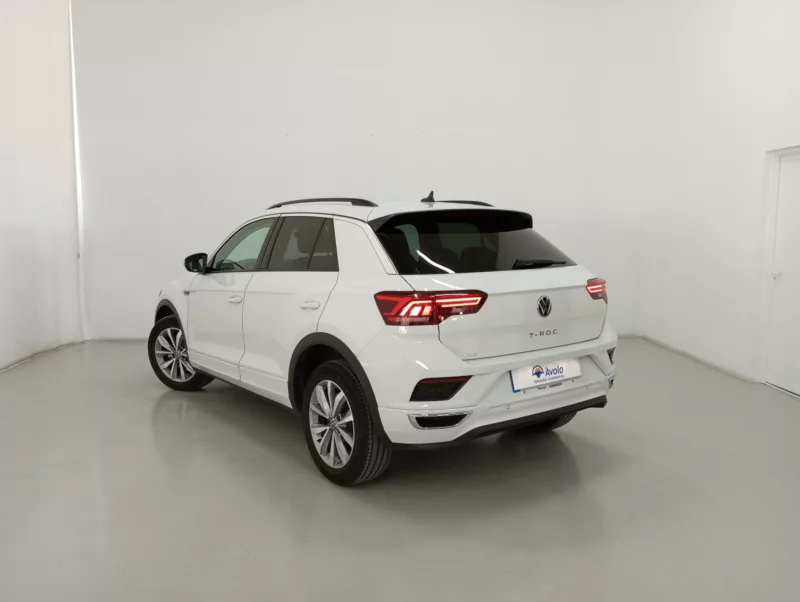 VOLKSWAGEN T-ROC Gasolina 2022 segunda-mano Jaén