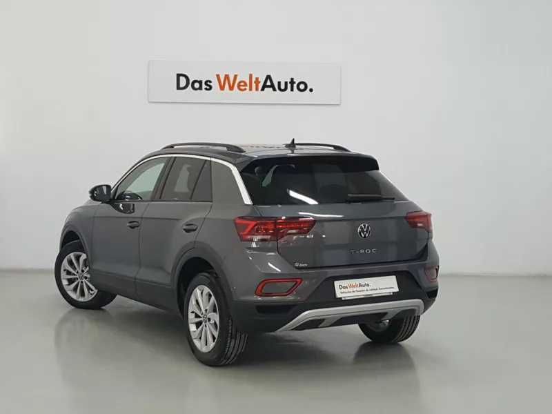 VOLKSWAGEN T-ROC Gasolina 2023 segunda-mano Jaén