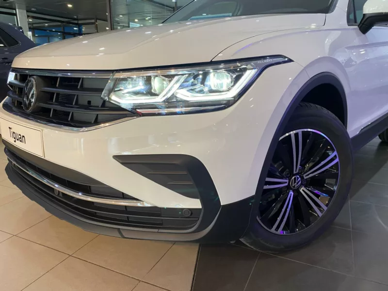 VOLKSWAGEN TIGUAN Gasolina nuevo entrega inmediata Jaén