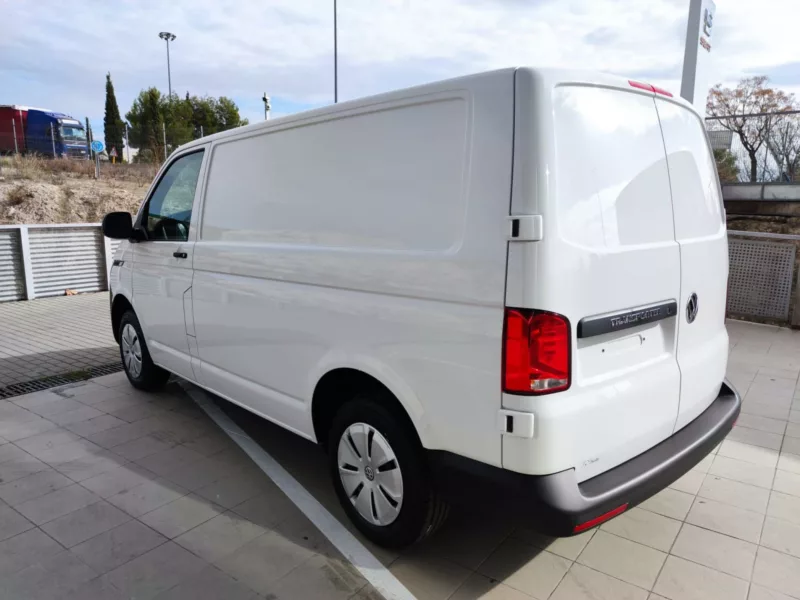 VOLKSWAGEN TRANSPORTER Diesel 2024 km 0 Jaén