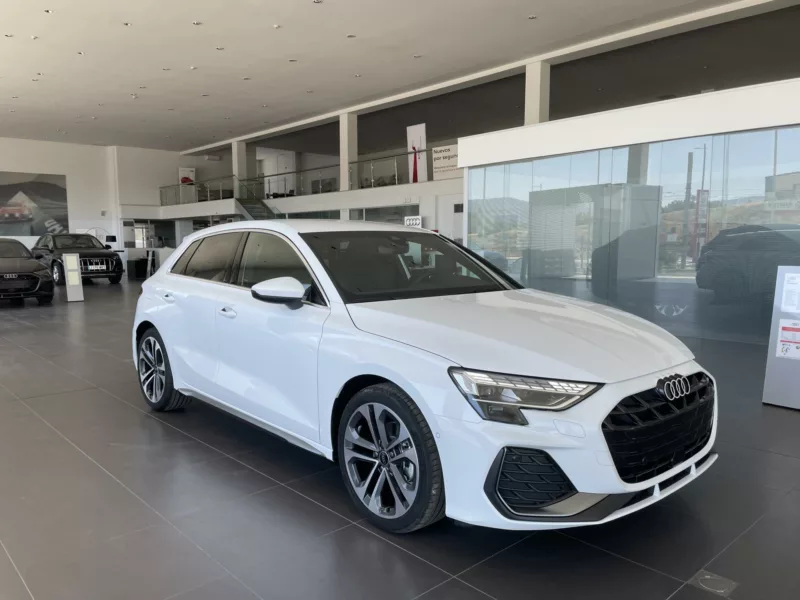 AUDI A3 SPORTBACK Gasolina nuevo entrega inmediata Jaén