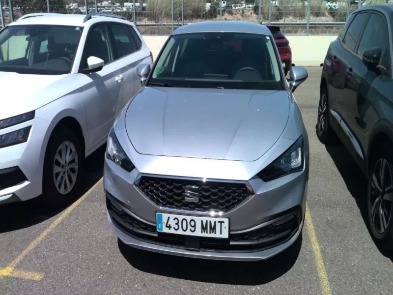 SEAT LEON Diesel 2024 segunda-mano Jaén