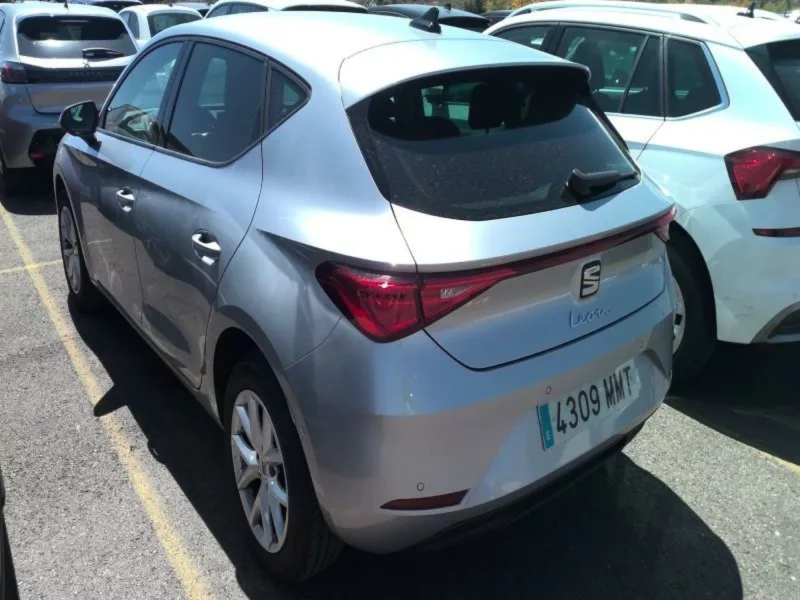 SEAT LEON Diesel 2024 segunda-mano Jaén