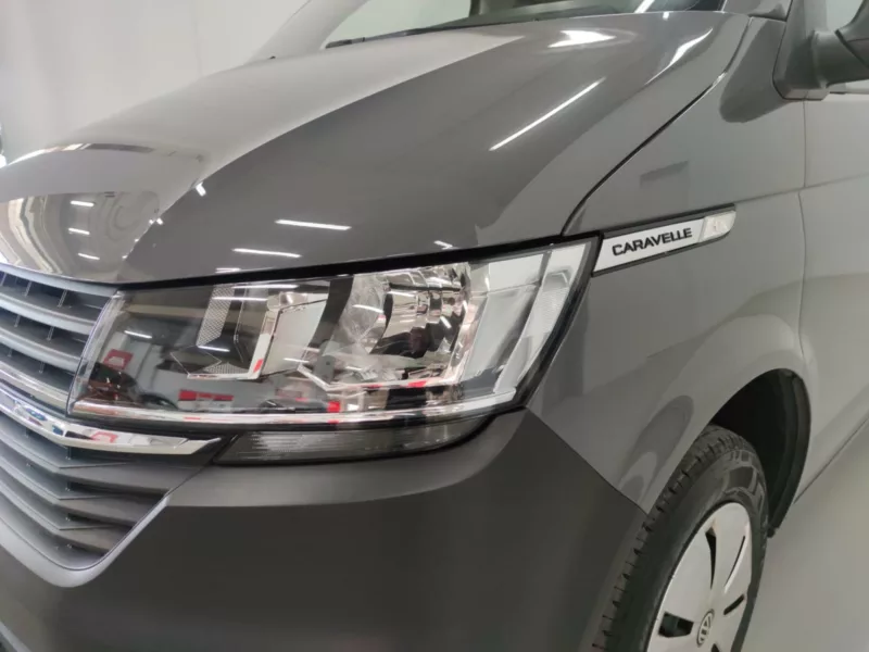 VOLKSWAGEN CARAVELLE Diesel 2023 km 0 Jaén