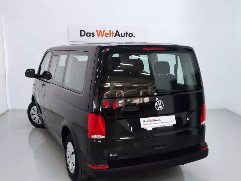 VOLKSWAGEN CARAVELLE Diesel 2023 km 0 Jaén