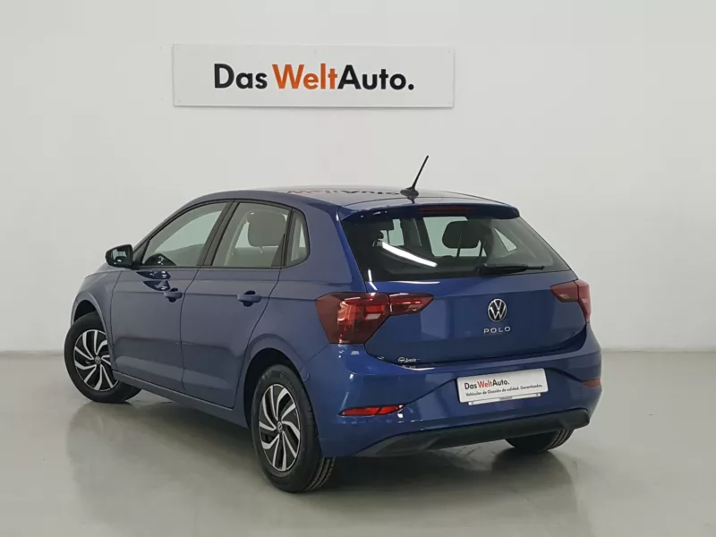 VOLKSWAGEN POLO Gasolina 2023 segunda-mano Jaén