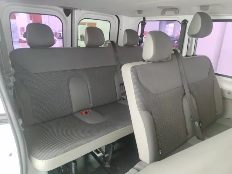 OPEL Vivaro Kombi Diesel 2014 km 0 Jaén