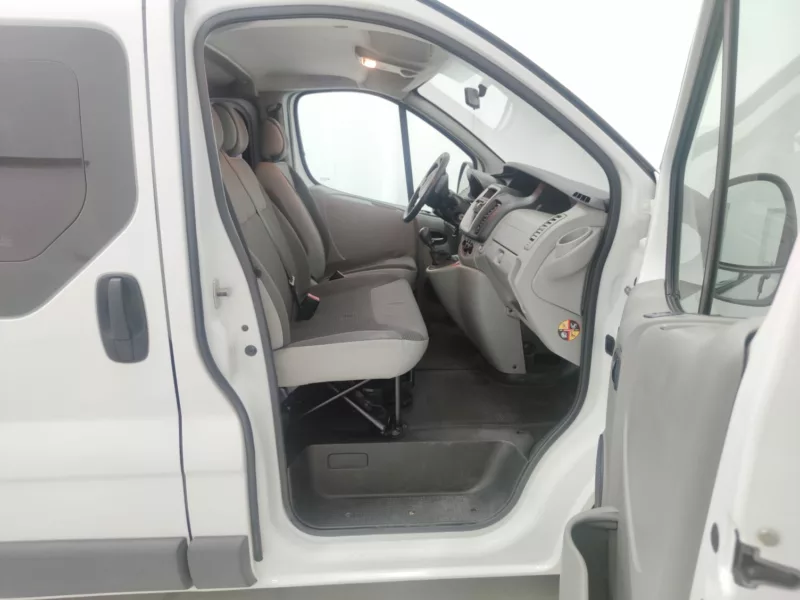 OPEL Vivaro Kombi Diesel 2014 km 0 Jaén