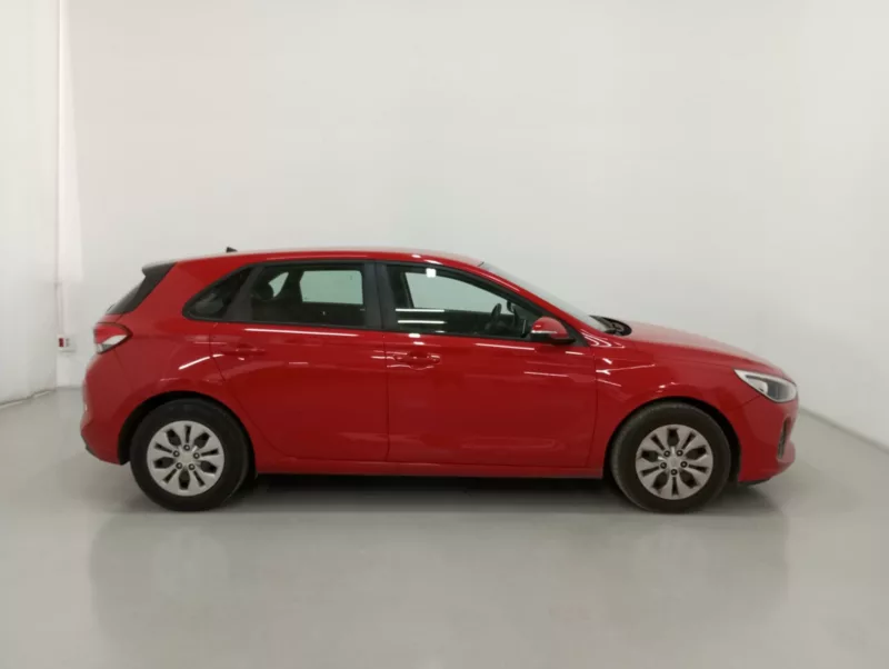 HYUNDAI I30 Diesel 2017 segunda-mano Jaén