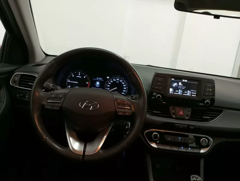 HYUNDAI I30 Diesel 2017 segunda-mano Jaén