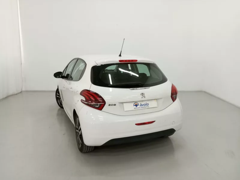 PEUGEOT 208 Diesel 2018 segunda-mano Jaén