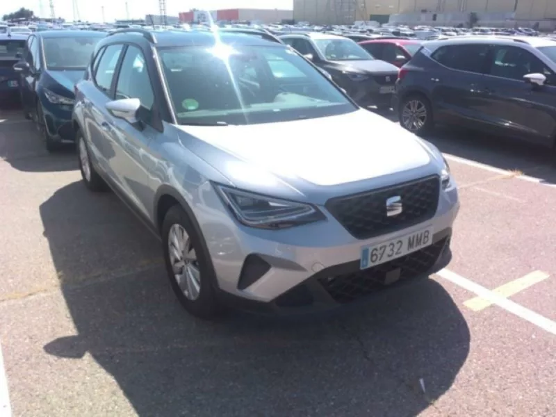 SEAT ARONA Gasolina 2023 segunda-mano Jaén