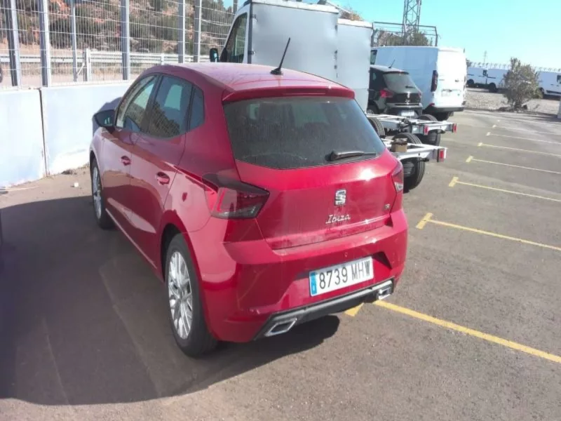 SEAT IBIZA Gasolina 2023 segunda-mano Jaén