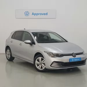 VOLKSWAGEN GOLF Gasolina 2023 segunda-mano Jaén