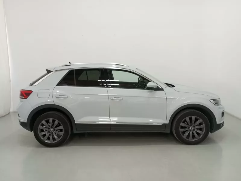 VOLKSWAGEN T-ROC Gasolina 2020 segunda-mano Jaén