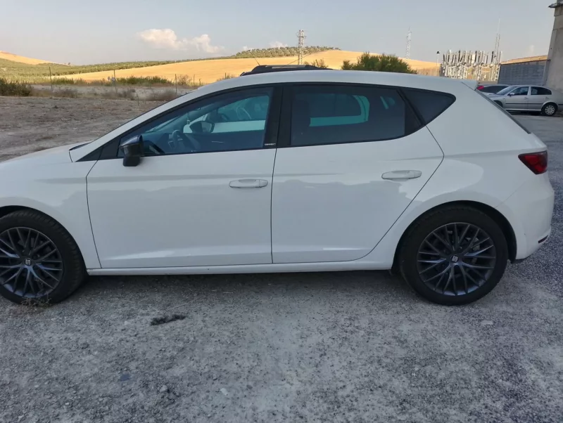 SEAT LEON Diesel 2017 segunda-mano Jaén