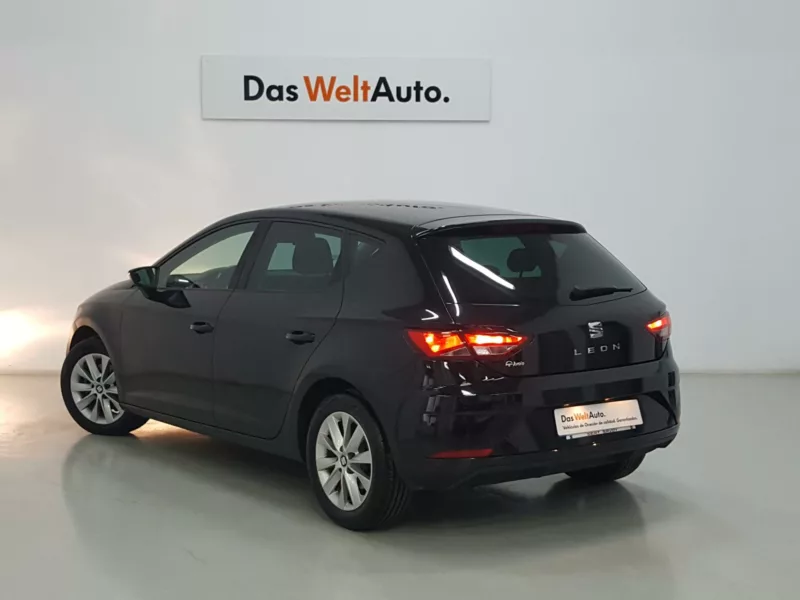 SEAT LEON Gasolina 2018 segunda-mano Jaén