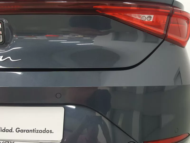 SEAT LEON Hibrido 2024 segunda-mano Jaén