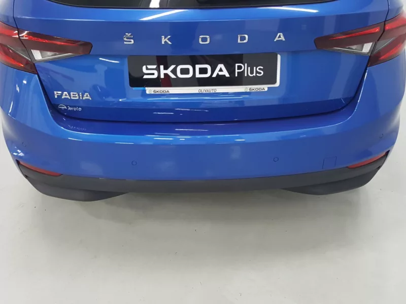 SKODA FABIA Gasolina 2022 segunda-mano Jaén