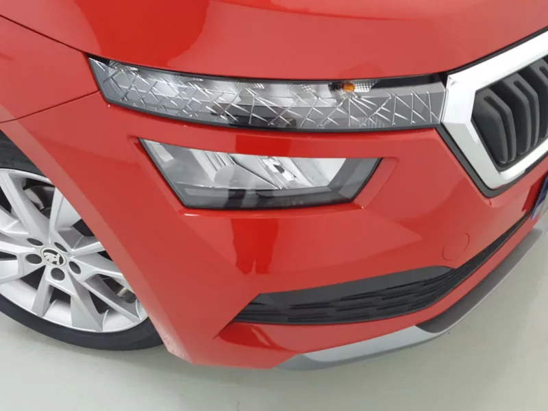 SKODA KAMIQ Gasolina 2020 segunda-mano Jaén