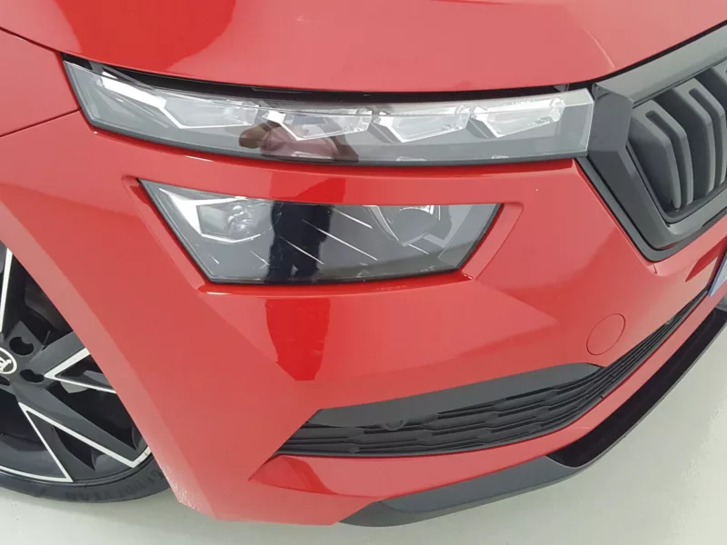 SKODA KAMIQ Gasolina 2023 segunda-mano Jaén