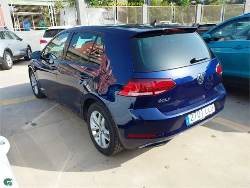 VOLKSWAGEN GOLF Gasolina 2020 segunda-mano Jaén