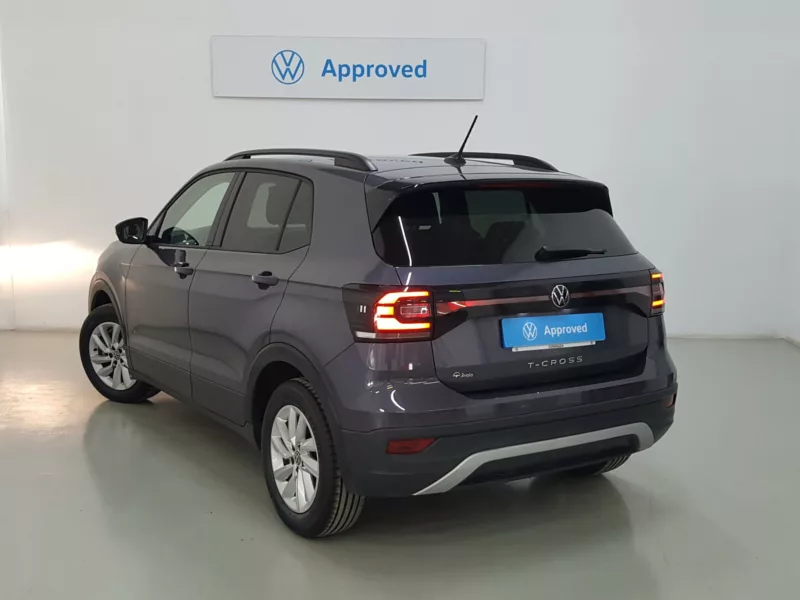 VOLKSWAGEN T-CROSS Gasolina 2022 segunda-mano Jaén