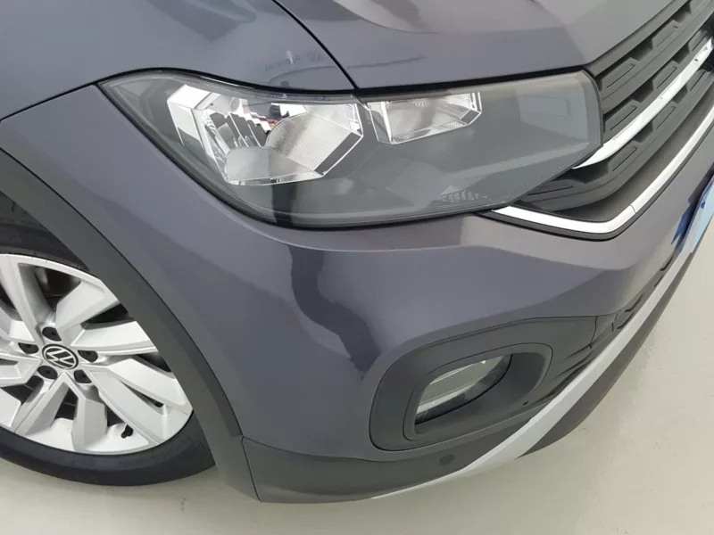 VOLKSWAGEN T-CROSS Gasolina 2022 segunda-mano Jaén