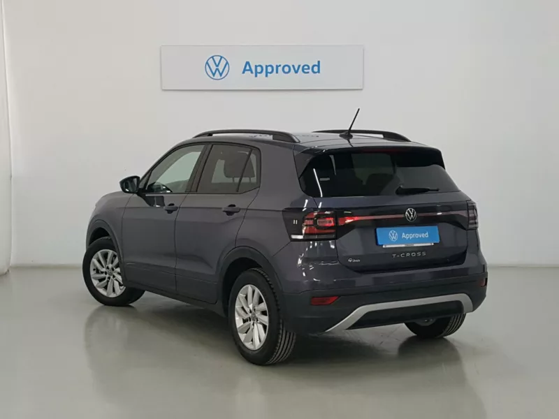 VOLKSWAGEN T-CROSS Gasolina 2022 segunda-mano Jaén