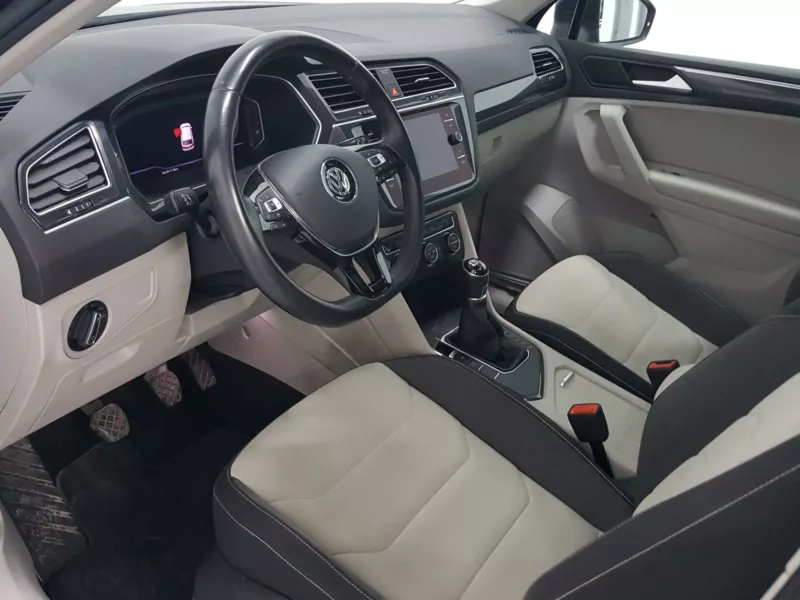 VOLKSWAGEN TIGUAN Diesel 2020 segunda-mano Jaén