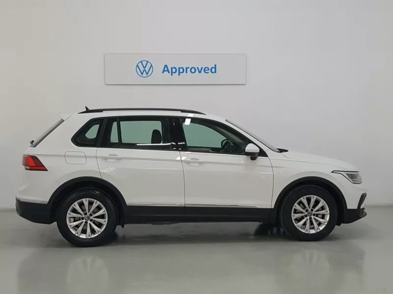 VOLKSWAGEN TIGUAN Diesel 2021 segunda-mano Jaén