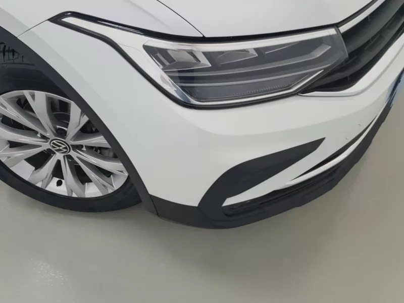 VOLKSWAGEN TIGUAN Diesel 2021 segunda-mano Jaén