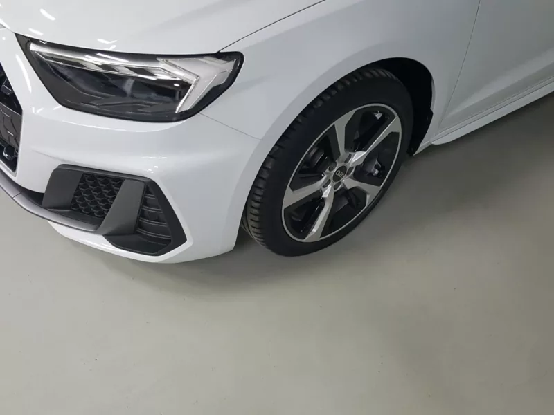 AUDI A1 Gasolina 2023 km 0 Jaén