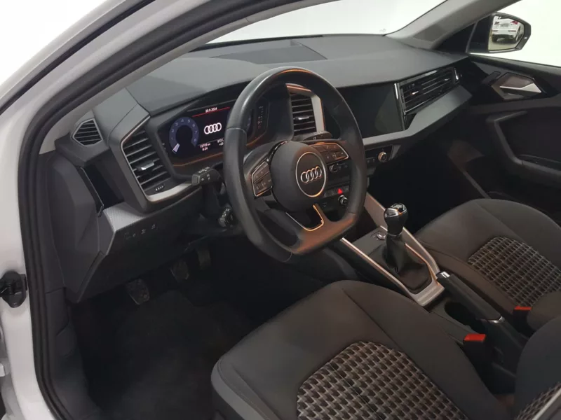 AUDI A1 Gasolina 2023 km 0 Jaén