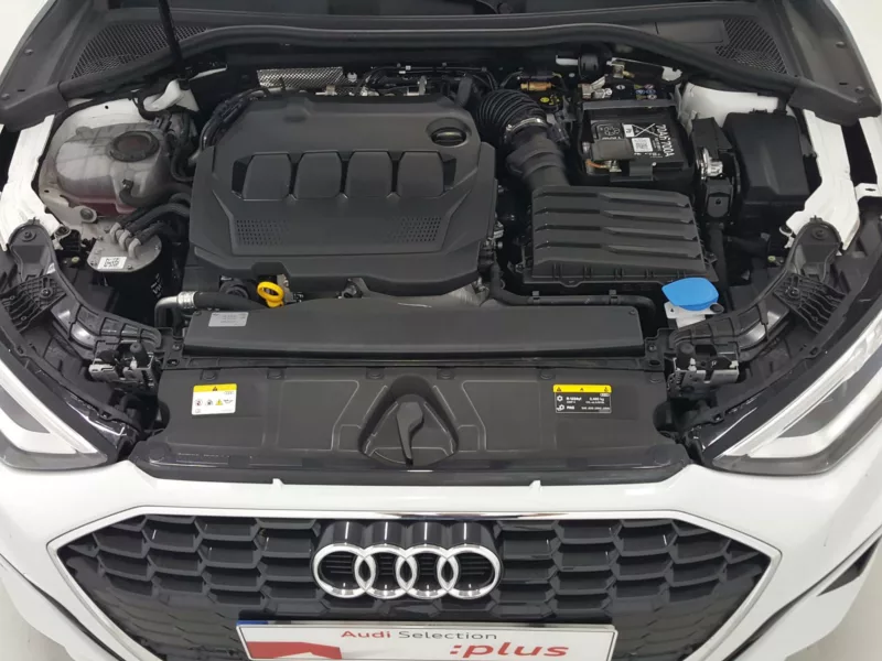 AUDI A3 SEDAN Diesel 2023 segunda-mano Jaén